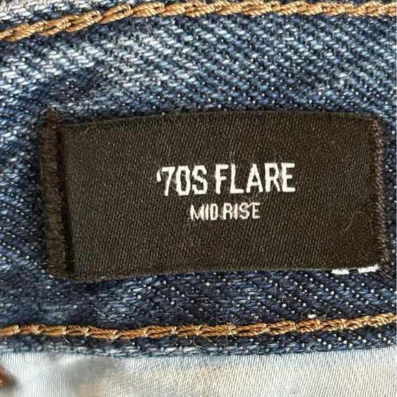 NWOT Express Mid Rise Medium Wash Front Seamed 70s Flare Jeans - Picture 9 of 9